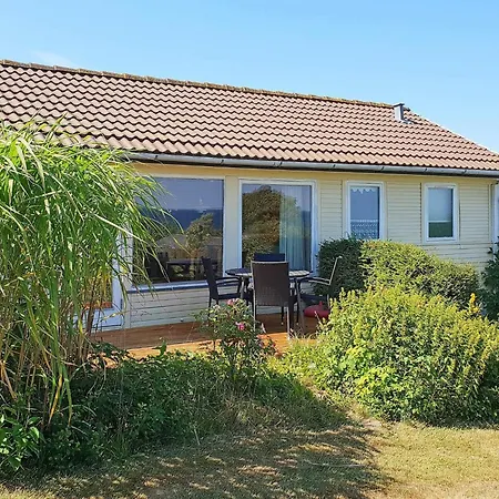 4 Person In Augustenborg-by Traum *